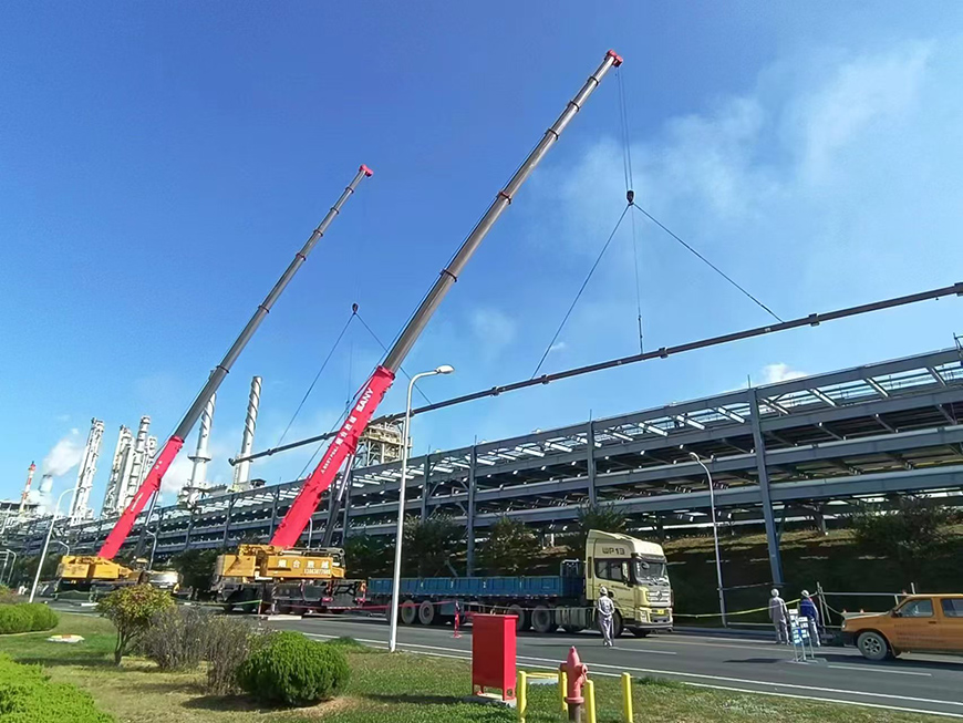 萬華園區(qū)管廊吊裝